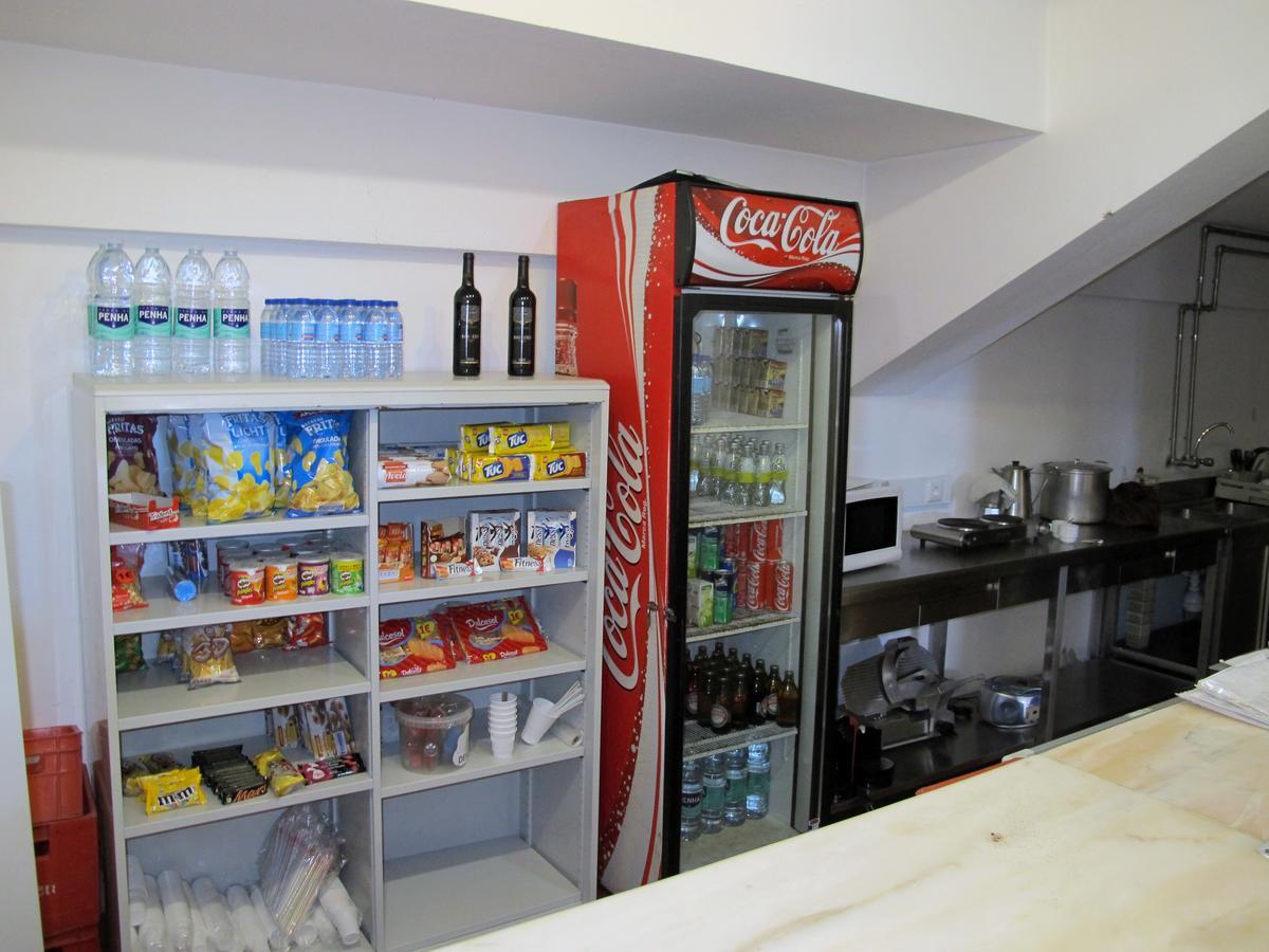 Azores Youth Hostels - Sao Miguel ปอนตาเดลกาดา ภายนอก รูปภาพ