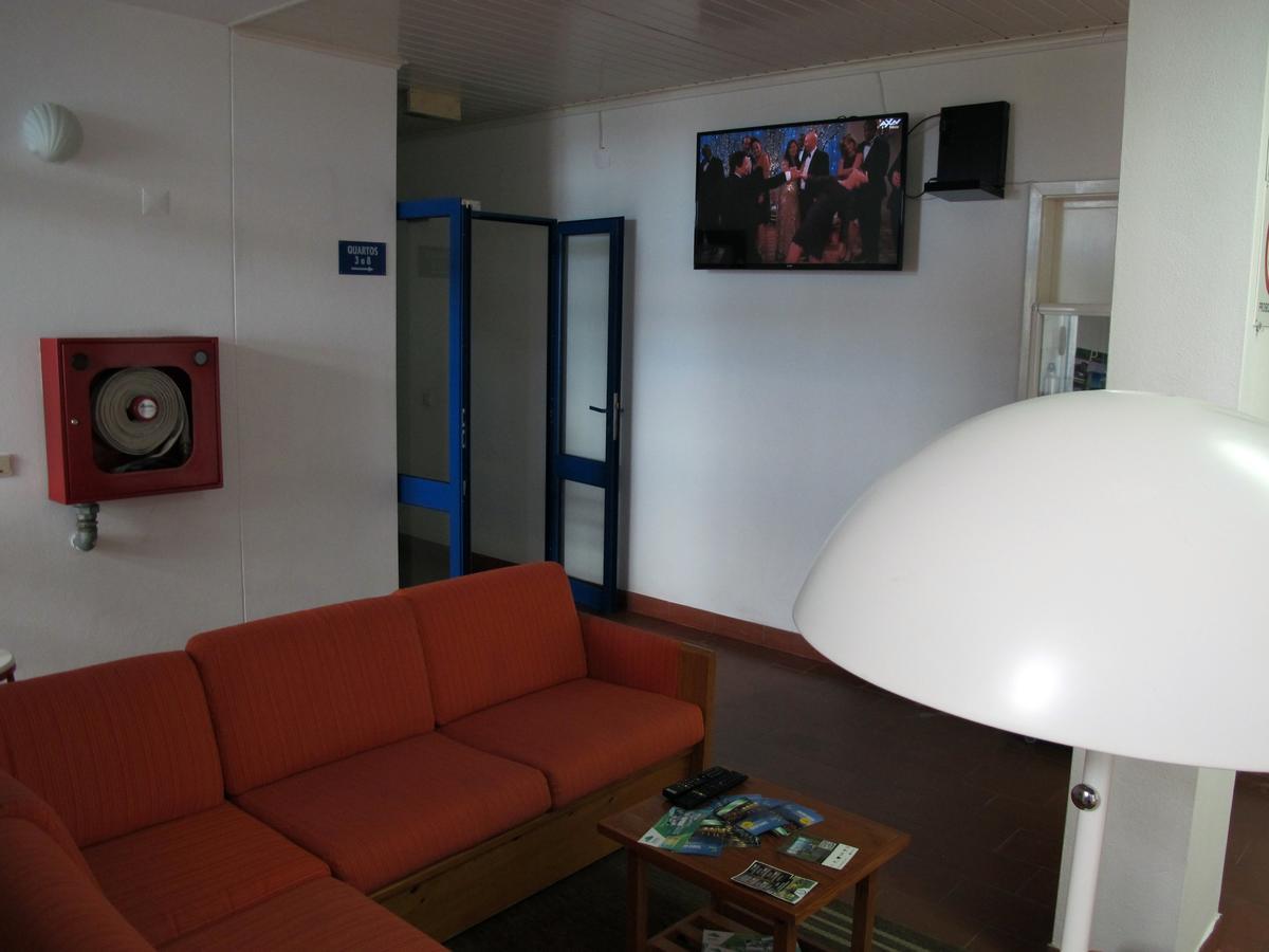 Azores Youth Hostels - Sao Miguel ปอนตาเดลกาดา ภายนอก รูปภาพ